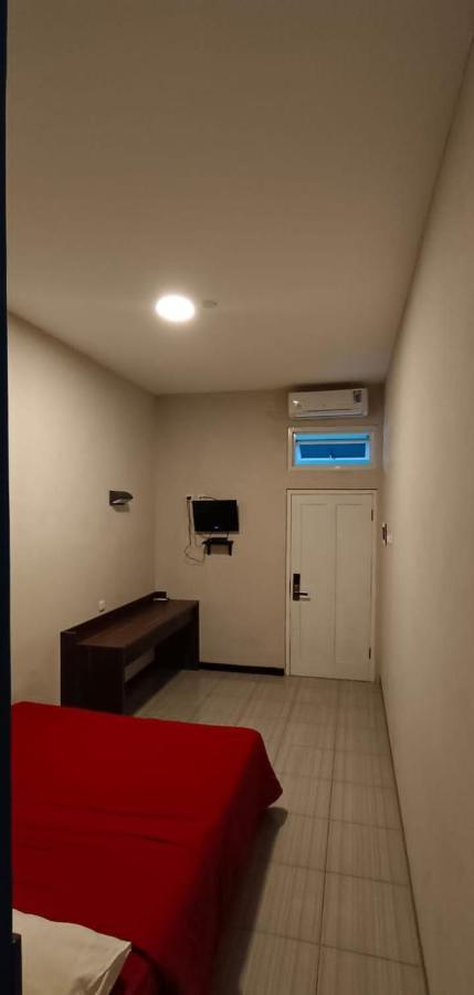 Bromo Family Guest House Kepanjen Extérieur photo