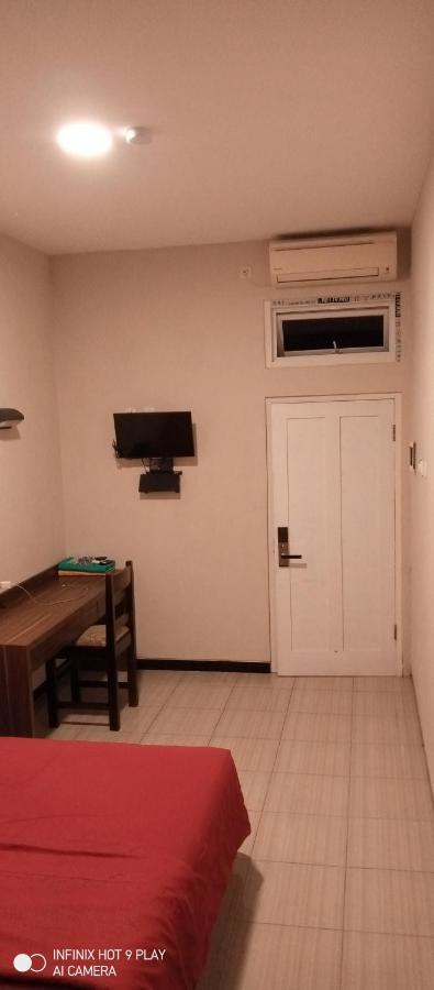 Bromo Family Guest House Kepanjen Extérieur photo